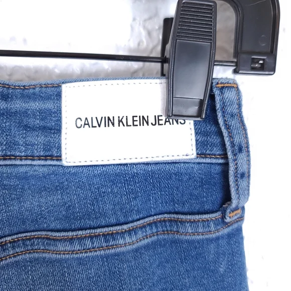 CALVIN KLEIN JEANS High-Rise Skinny Ankle Jeans - Picture 12 of 12